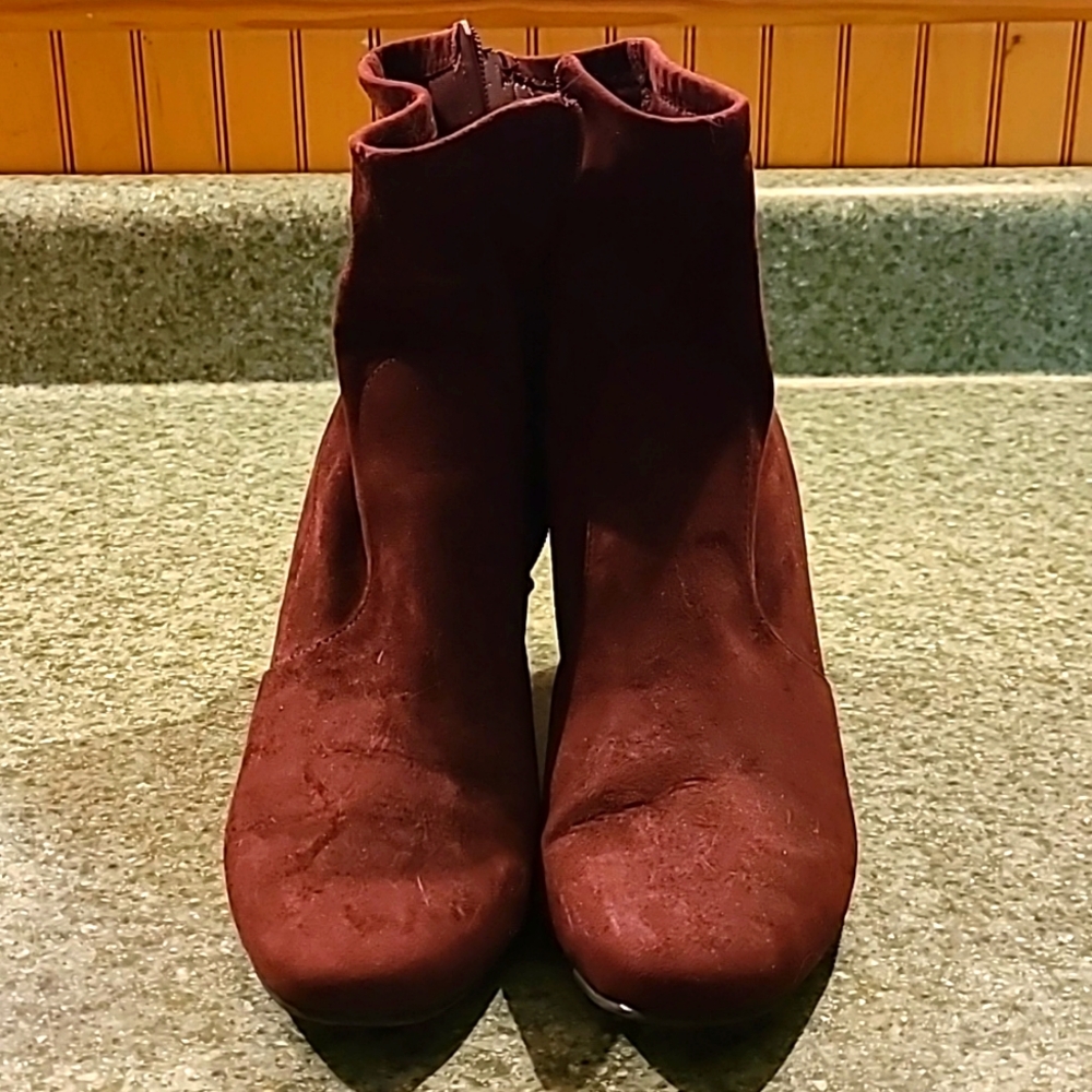 Burgundy Ankle Boots, 8M